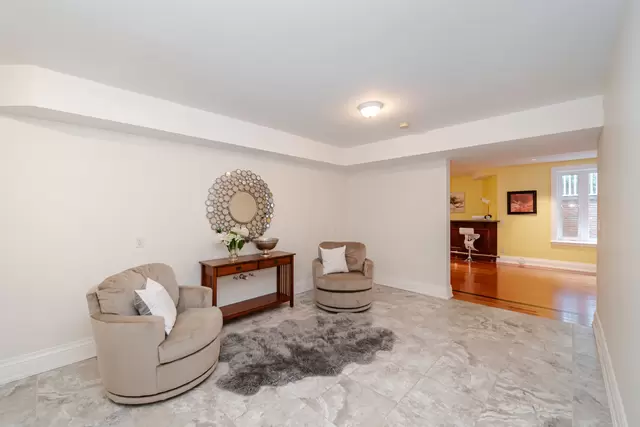 174 Burnhamthorpe Road, Etobicoke - photo 64