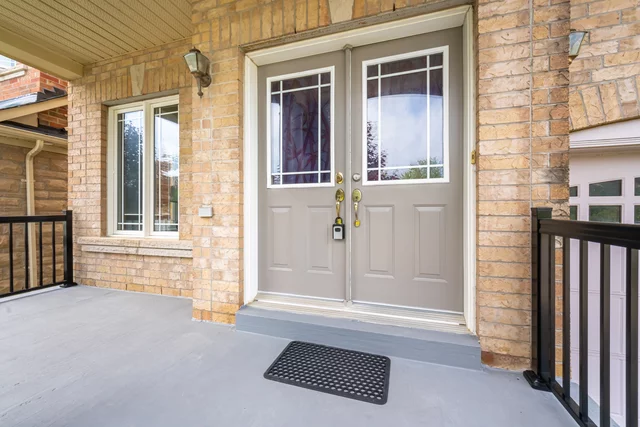 131 Rushworth Drive, Ajax - photo 4