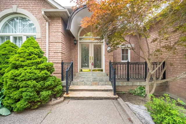 2 Polo Crescent, Woodbridge - photo 17