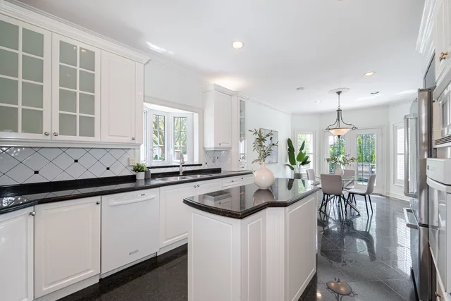 2 Polo Crescent, Woodbridge - photo 33