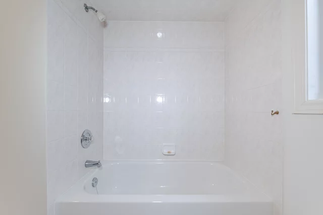 2 Polo Crescent, Woodbridge - photo 56