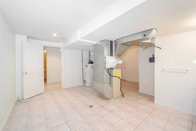 2 Polo Crescent, Woodbridge - photo 72