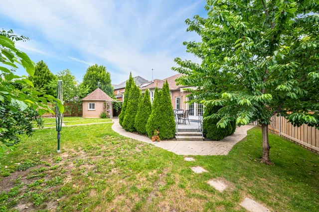 2 Polo Crescent, Woodbridge - photo 79
