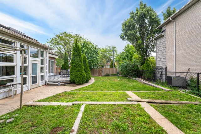 2 Polo Crescent, Woodbridge - photo 82
