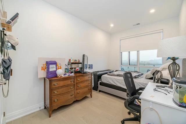 #903-71 Wyndham Street South, Guelph - photo 27