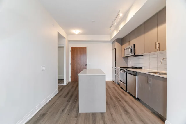#711-509 Dundas Street West, Oakville - photo 9