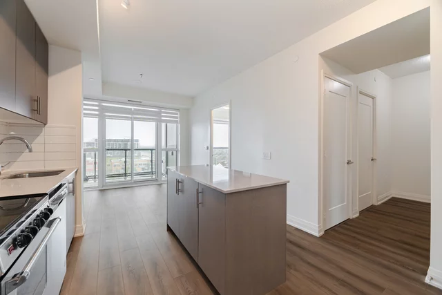 #711-509 Dundas Street West, Oakville - photo 15