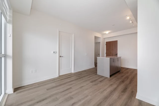#711-509 Dundas Street West, Oakville - photo 19
