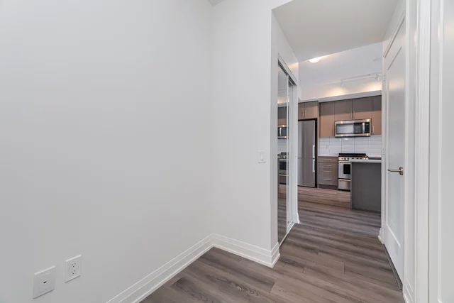 #711-509 Dundas Street West, Oakville - photo 23