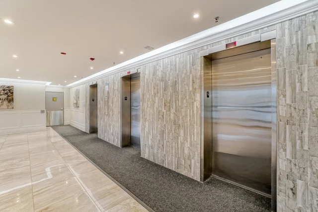 #214-475 The West Mall, Etobicoke - photo 8