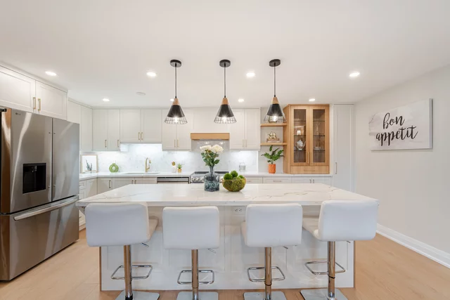 #214-475 The West Mall, Etobicoke - photo 12