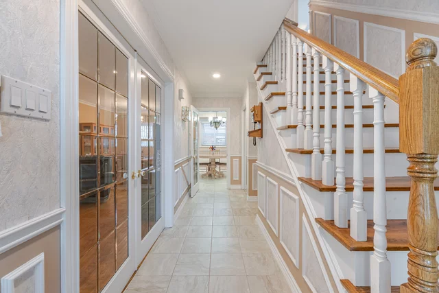 2134 Sheppard Avenue West, North York - photo 5