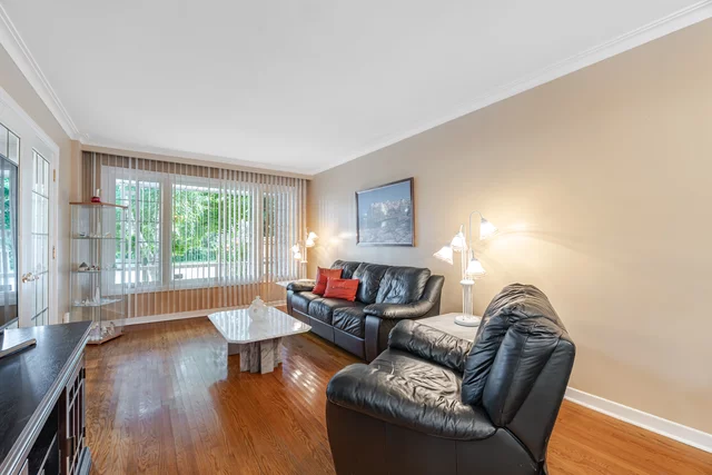 2134 Sheppard Avenue West, North York - photo 8