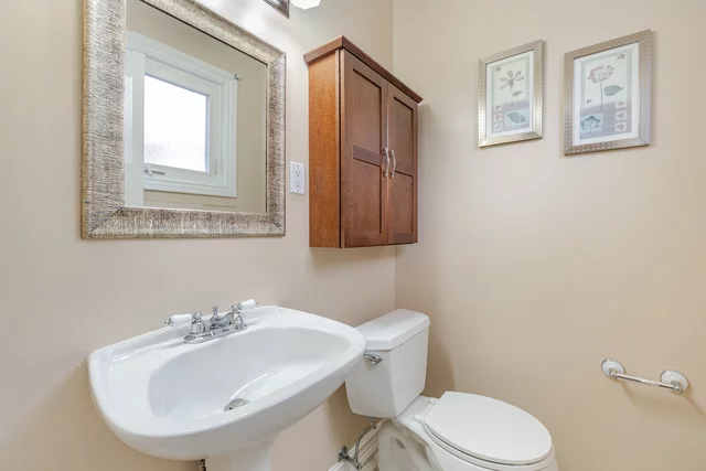 2134 Sheppard Avenue West, North York - photo 16