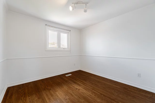 2134 Sheppard Avenue West, North York - photo 25