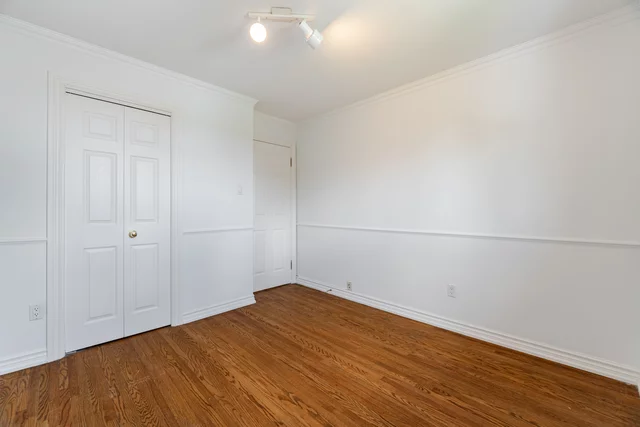 2134 Sheppard Avenue West, North York - photo 26
