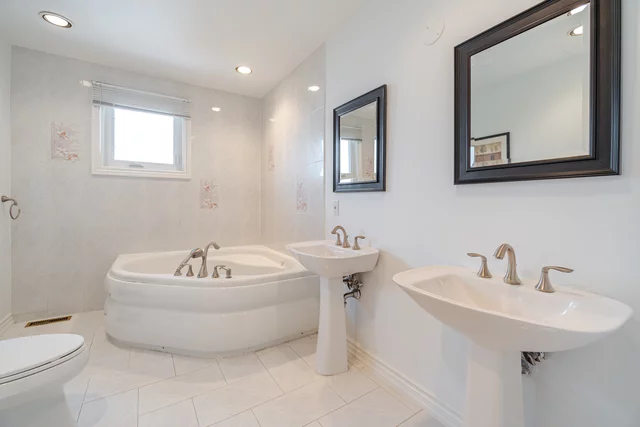 2134 Sheppard Avenue West, North York - photo 27