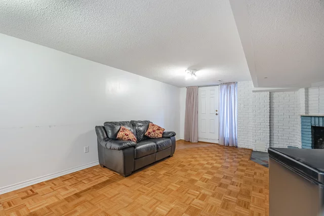 2134 Sheppard Avenue West, North York - photo 34