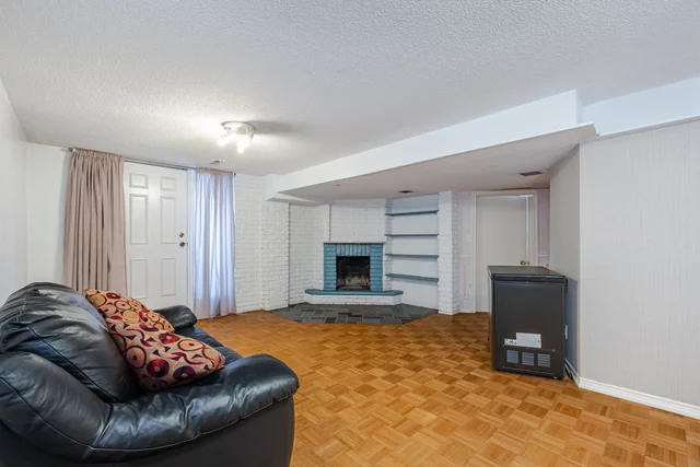2134 Sheppard Avenue West, North York - photo 35