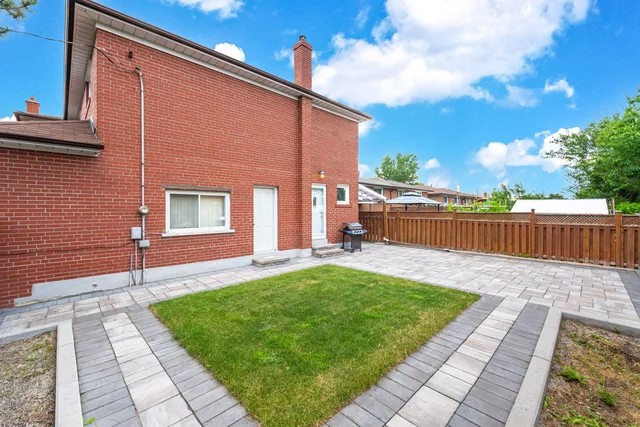 2134 Sheppard Avenue West, North York - photo 41