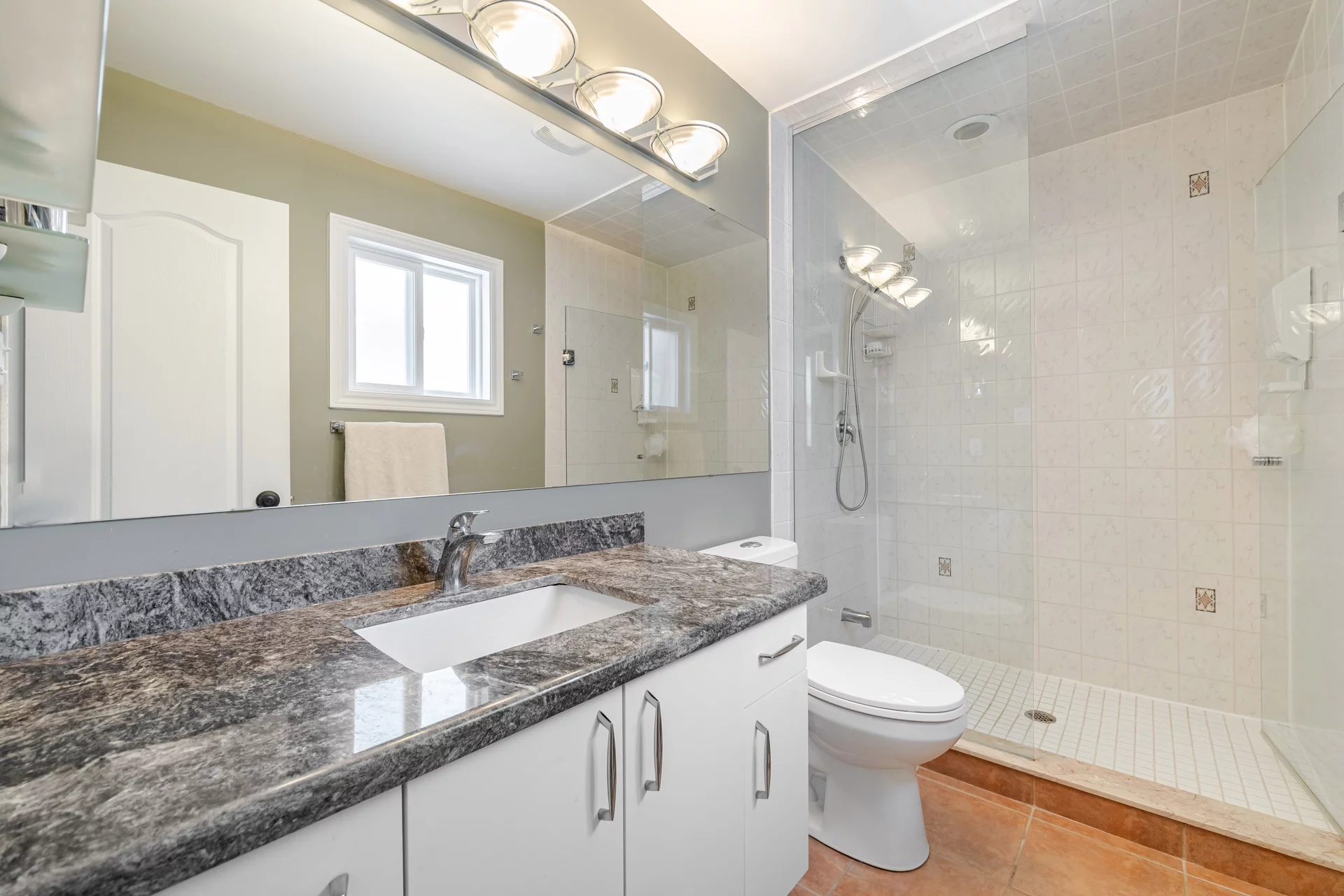 208 Van Scott Drive, Brampton - photo 26
