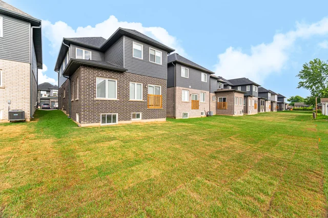 16 McLaughlin St, Welland - photo 46