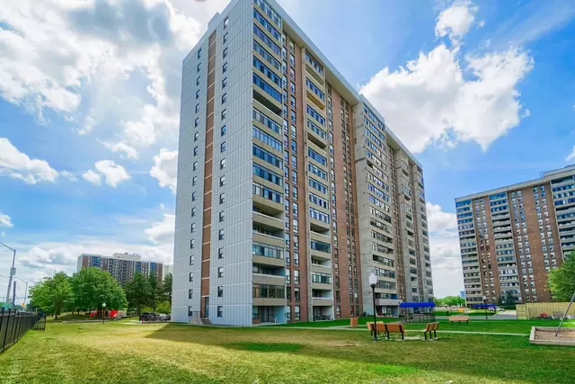 #608-25 Kensington Road, Brampton - photo 3