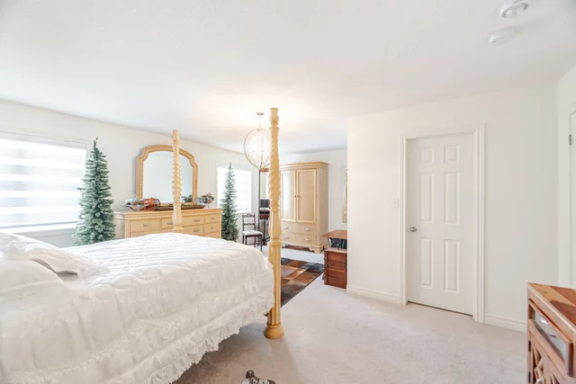 520 Downes Jackson Heights, Milton - photo 32