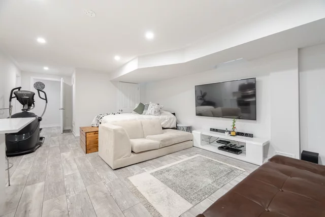 520 Downes Jackson Heights, Milton - photo 49