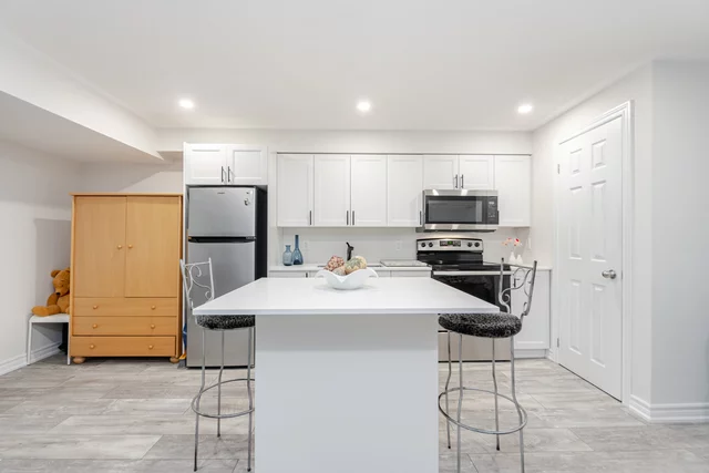 520 Downes Jackson Heights, Milton - photo 53