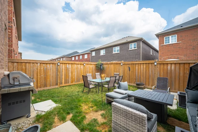 520 Downes Jackson Heights, Milton - photo 56