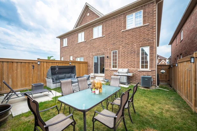520 Downes Jackson Heights, Milton - photo 57