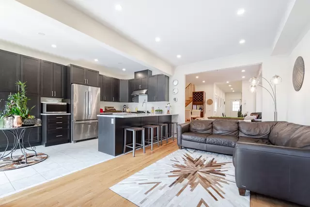 520 Downes Jackson Heights, Milton - photo 17