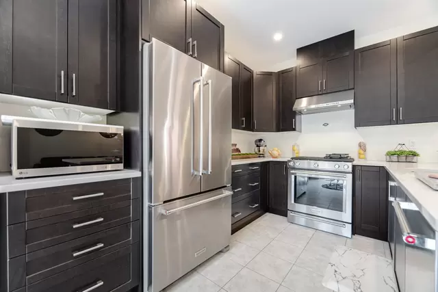 520 Downes Jackson Heights, Milton - photo 22
