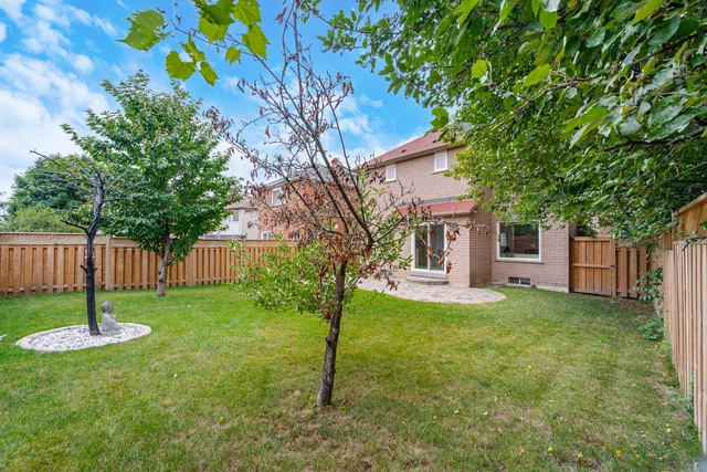 67 Griffen Place, Whitby - photo 52