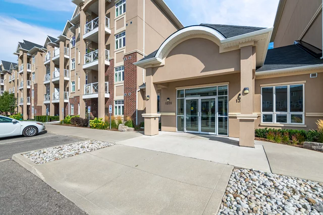 #311-1370 Costigan Road, Milton - photo 2