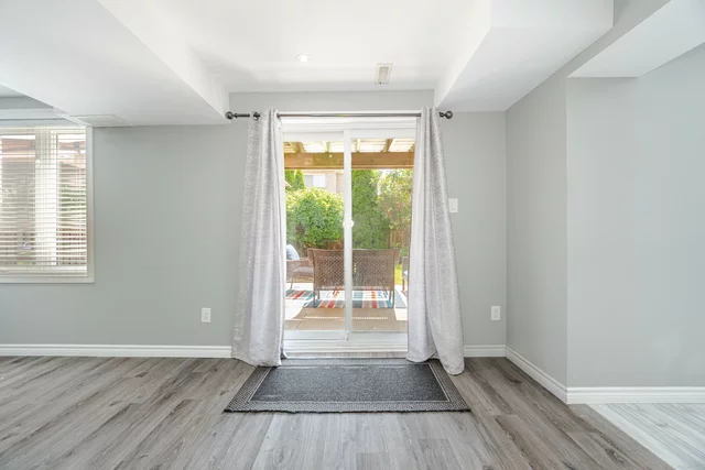223 Caproni Drive, Maple - photo 68
