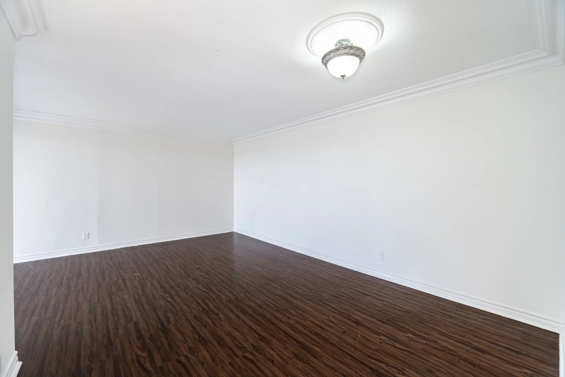 3084220