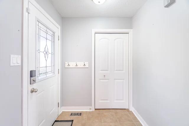 133 Fleming Way, Shelburne - photo 7
