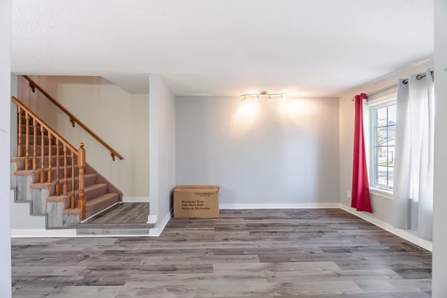 133 Fleming Way, Shelburne - photo 8