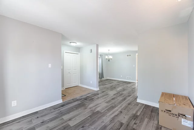 133 Fleming Way, Shelburne - photo 10
