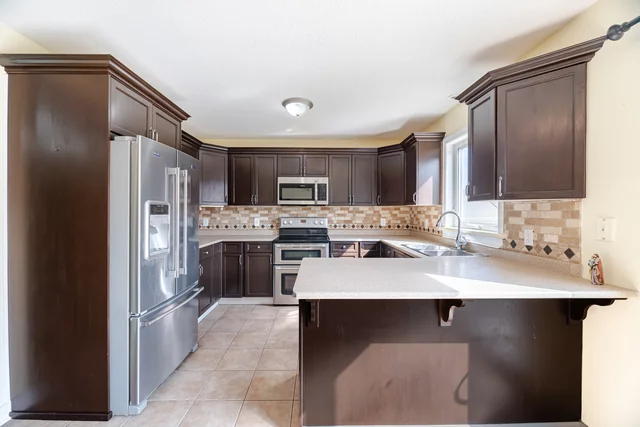 133 Fleming Way, Shelburne - photo 16