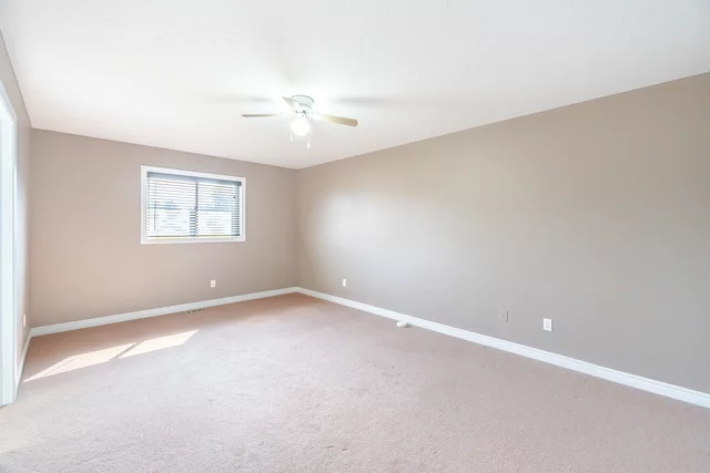 133 Fleming Way, Shelburne - photo 28