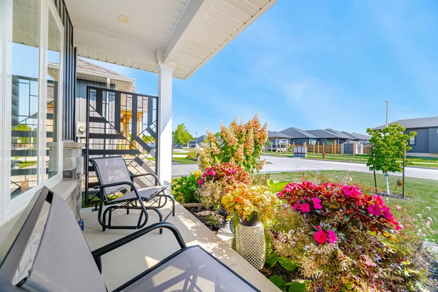 323 Regatta Drive, Welland - photo 14