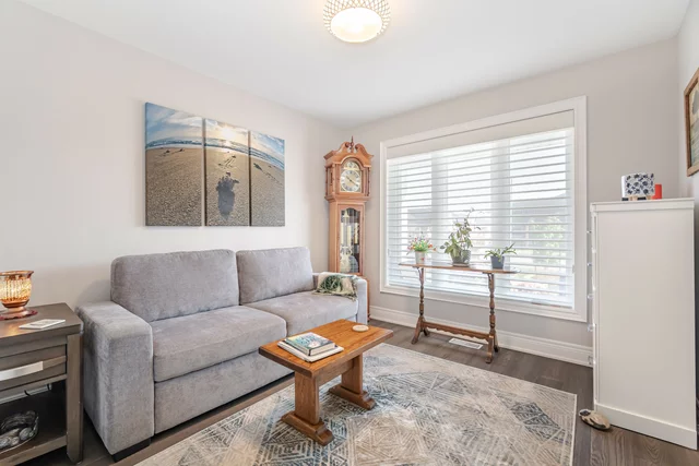 323 Regatta Drive, Welland - photo 33
