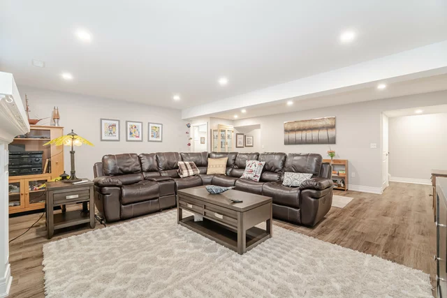 323 Regatta Drive, Welland - photo 46