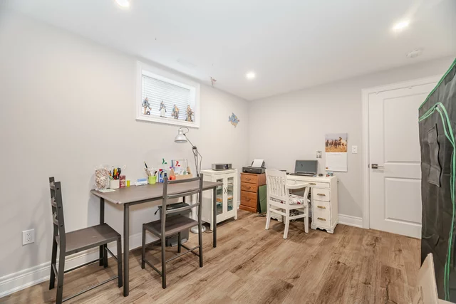 323 Regatta Drive, Welland - photo 55