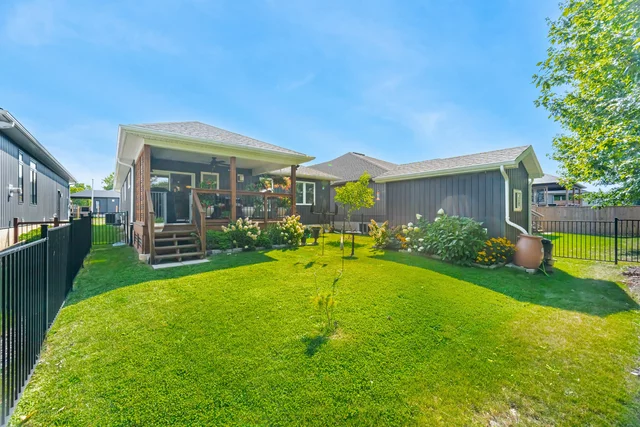 323 Regatta Drive, Welland - photo 63