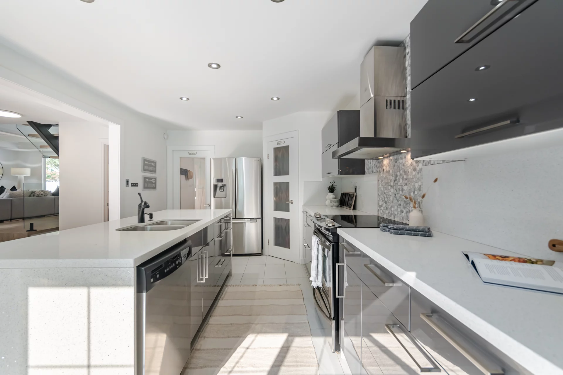 351 Lynn Place, Oakville - photo 18