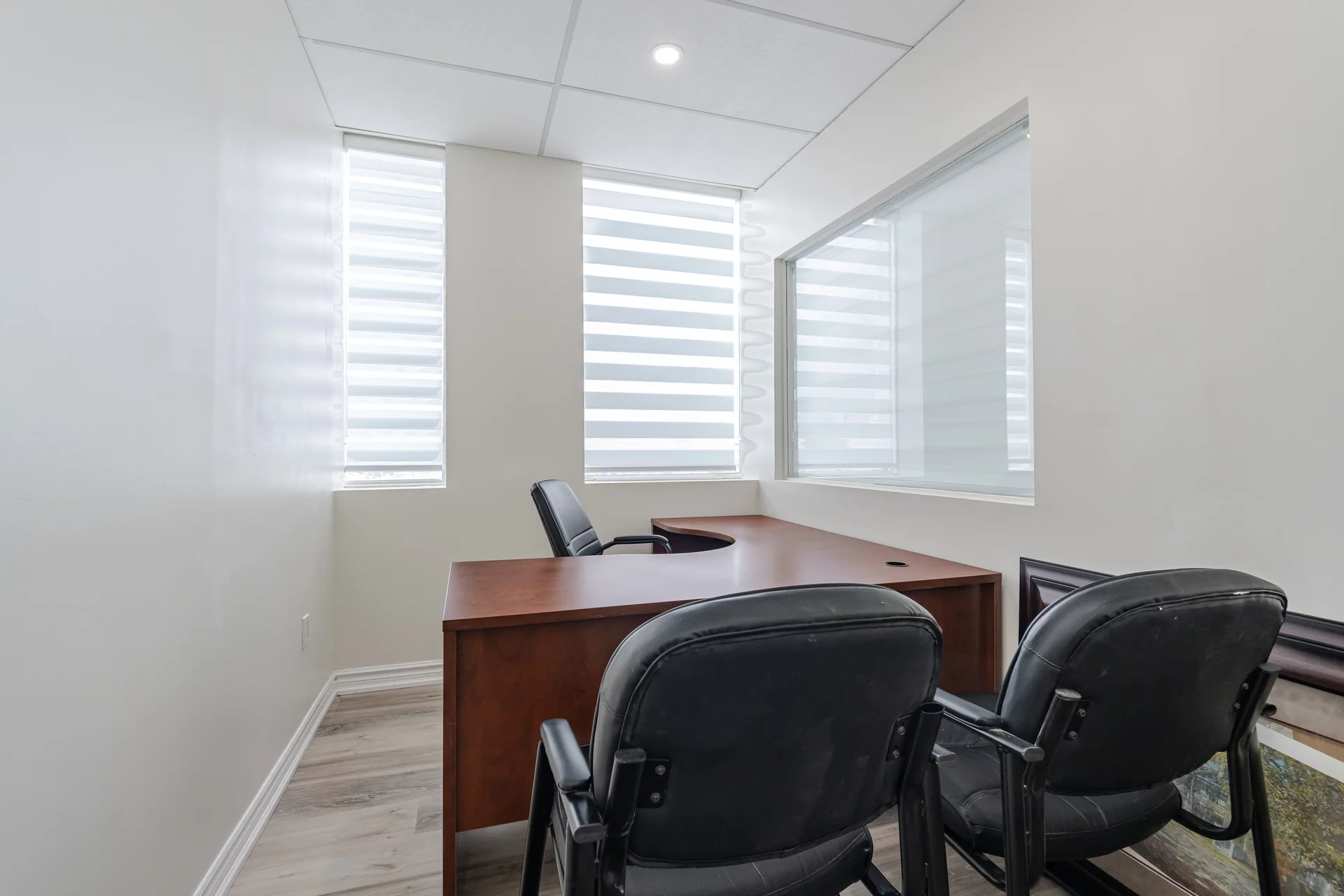 3101237